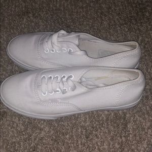 All white classic authentic vans